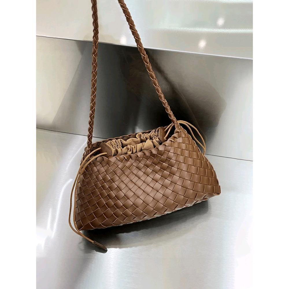 Authentische Lederweberei Knödeltasche Damenhand Schulter Achseltasche